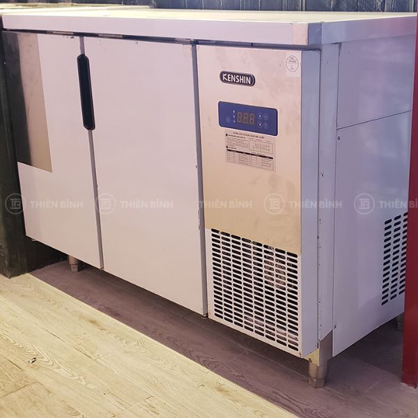 Bàn mát 2 cánh inox Kenshin KS-1275C - ảnh 3 Bàn mát 2 cánh inox Kenshin KS-1275C sửu dụng tại nhà hàng Palate vị giác