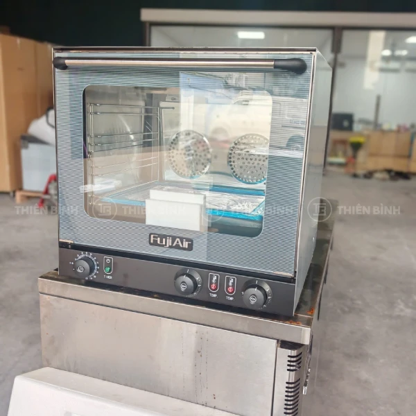 Lò đối lưu Châu Âu vs Châu Á: so sánh chi phí đầu tư và hiệu quả vận hành - ảnh 2 Phan khuc lo nuong Chau A thuong hieu Fuji Air