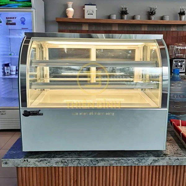 Tuyển chọn 5 mẫu tủ bánh kem kính cong bền đẹp, tiết kiệm điện - ảnh 3 Tu banh mini de ban 90cm kinh cong Snow Village GB 120